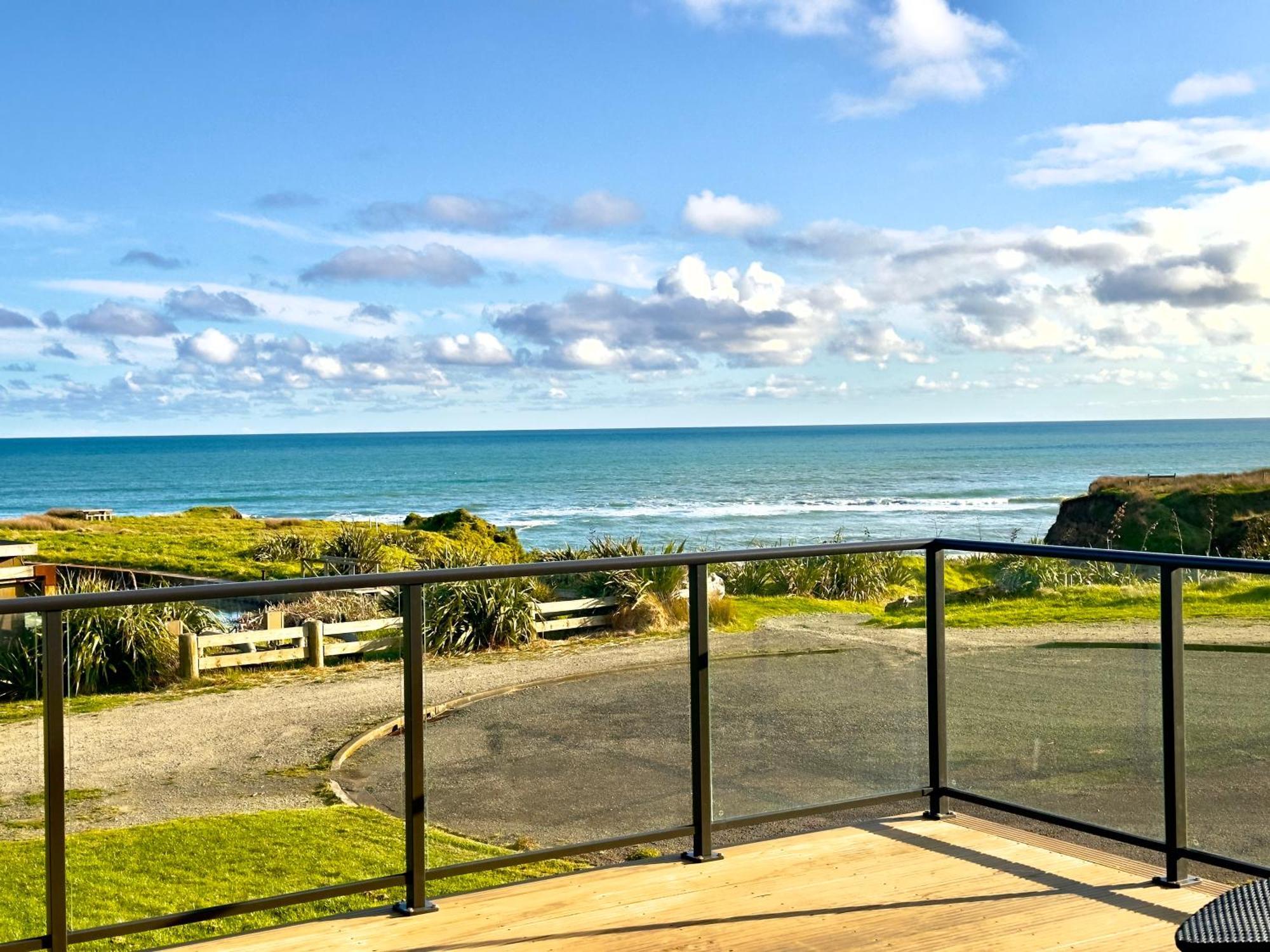 Luxury Absolute Ocean View Lodge Waverley Exterior photo
